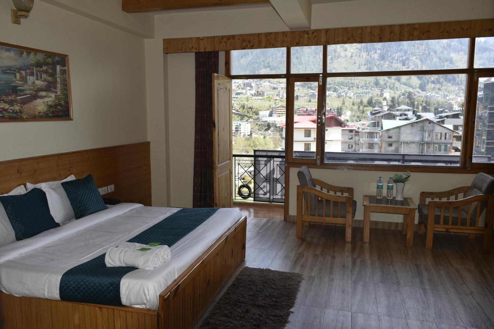 Hotel Jamla Inn Manāli エクステリア 写真