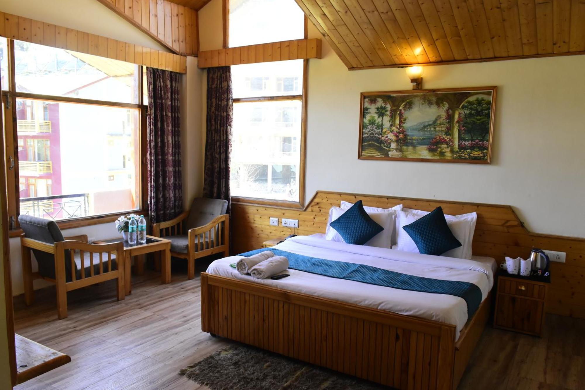Hotel Jamla Inn Manāli エクステリア 写真