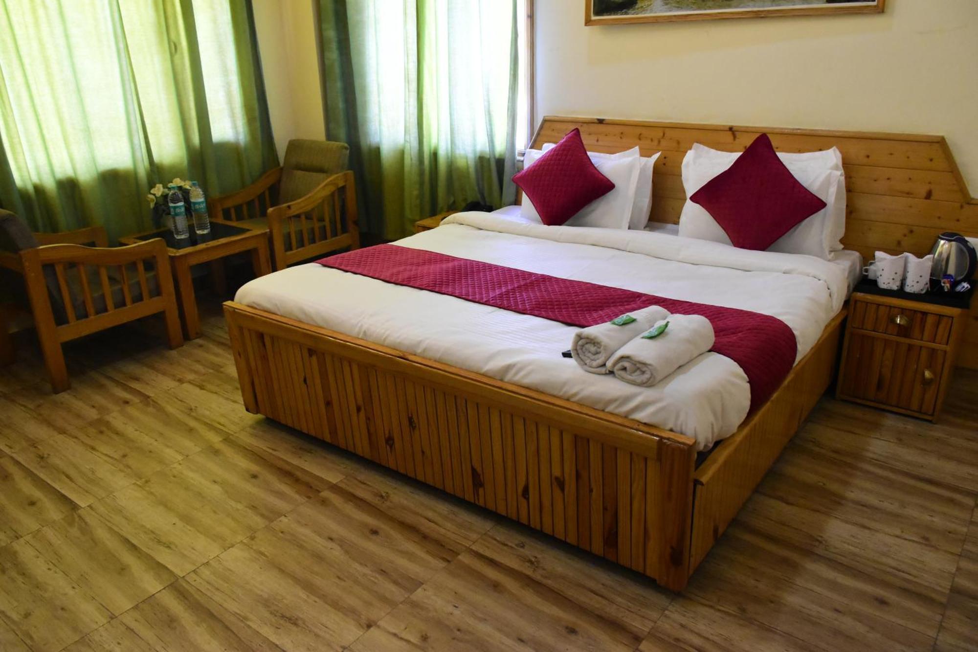Hotel Jamla Inn Manāli エクステリア 写真