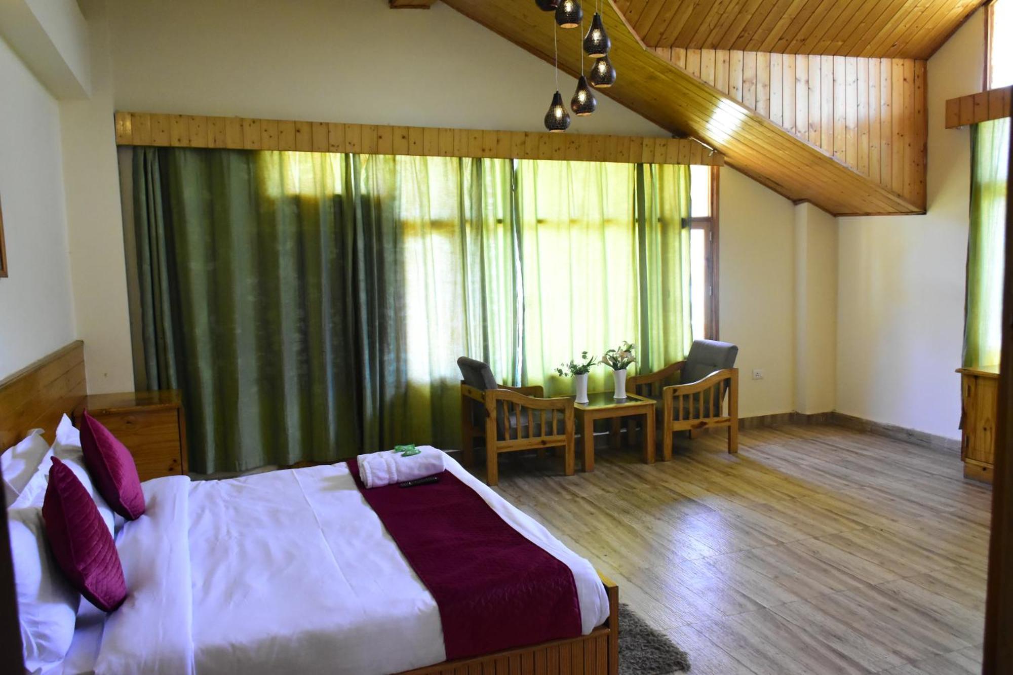 Hotel Jamla Inn Manāli エクステリア 写真