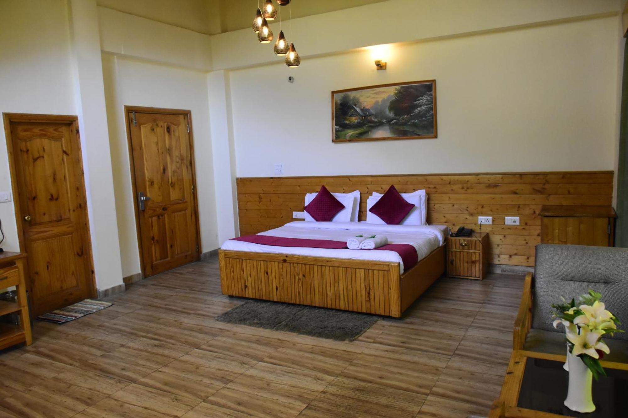 Hotel Jamla Inn Manāli エクステリア 写真